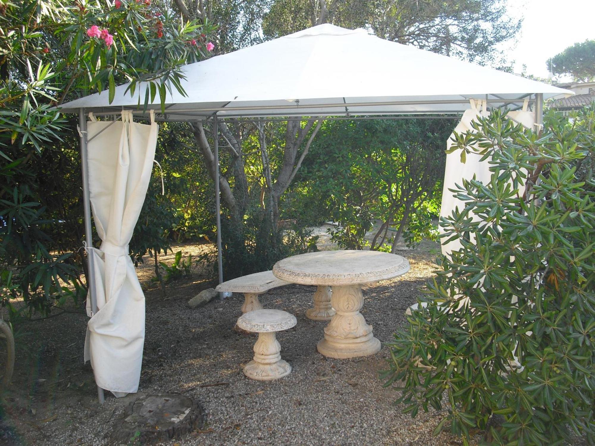 Hotel Garden Tirrenia Exterior photo
