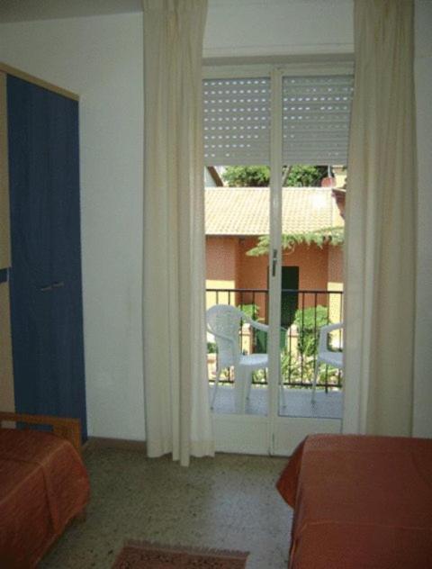 Hotel Garden Tirrenia Exterior photo